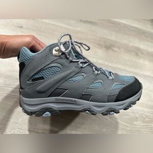 SO12 NEW Merrell Moab 3 Mid Boots Girls Size 5 M Hiking Gray Blue MK165704